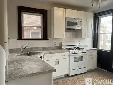 Main picture of 1038 Art Hill Pl