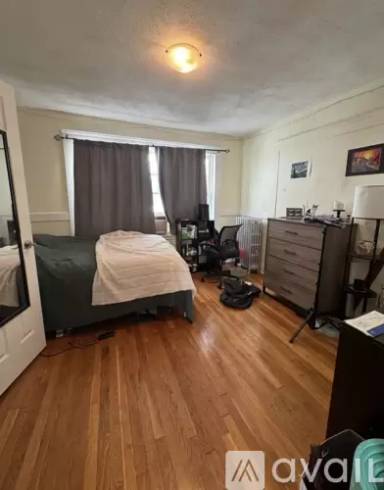 Main picture of 60 Litchfield St