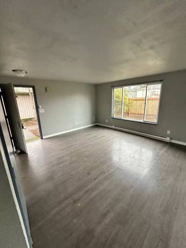 Main picture of 610 Roeder St