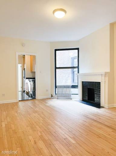 Main picture of 152 E 84th St