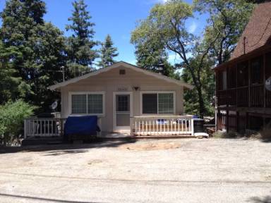 Main picture of 25000 Saxon Dr