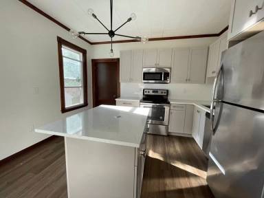 Main picture of 74 Heath St