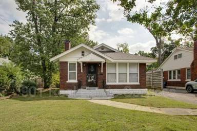 Main picture of 670 Dickinson St
