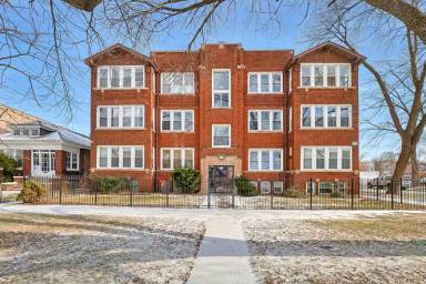 Main picture of 7955 S Paulina St