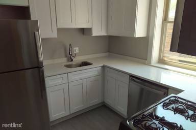 Main picture of 2449 W Ardmore Ave