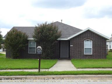 Main picture of 908 SW Terry Ln
