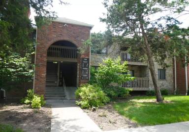 Main picture of 104 E Green Meadows Rd