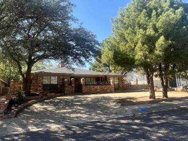 Main picture of 4503 Westminister Dr