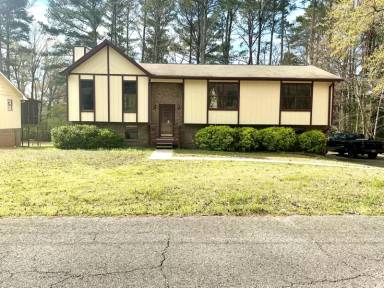 Main picture of 345 18th Ave NE