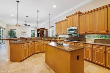 Main picture of 9273 SW 172nd Ave