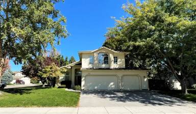 Main picture of 378 S Winthrop Way