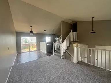 Main picture of 17737 Olive St