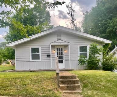 Main picture of 230 72nd St S