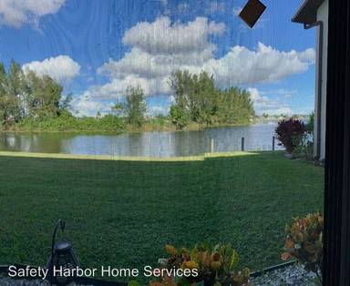 Main picture of 707 SW 3rd Ct