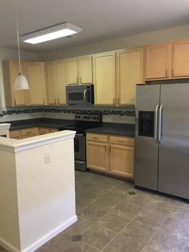 Main picture of 868 Devereaux Dr