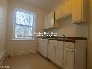 Main picture of 2436 W Rosemont Ave