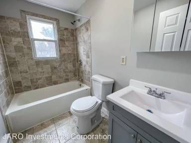 Main picture of 40 Charlotte St