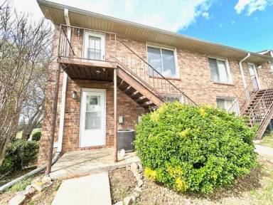 Main picture of 2016 Hobbs Rd SE