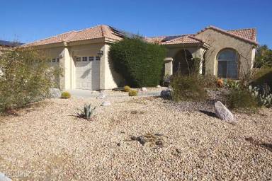 Main picture of 27742 Valencia St