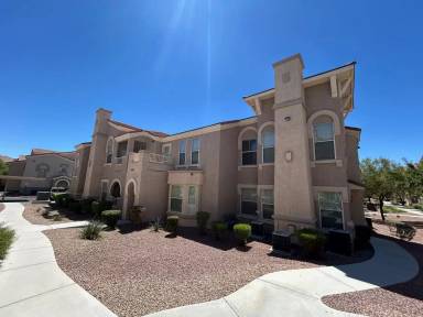 Main picture of Chateau Versailles