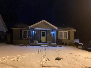 Main picture of 9 Dixie Dr