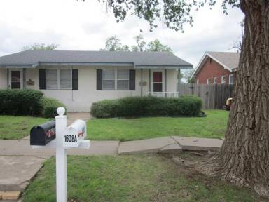 Main picture of 1608 S Hayden St