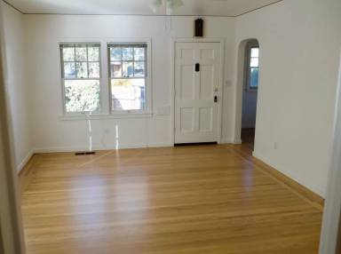 Main picture of 422 E St