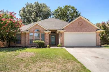 Main picture of 1025 Westgrove Dr