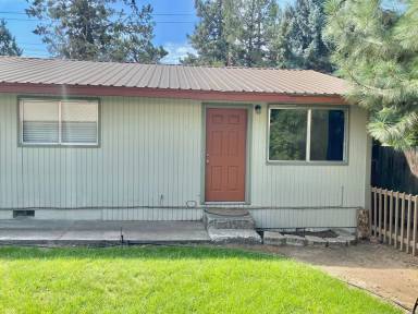 Main picture of 917 SW Pelton Pl
