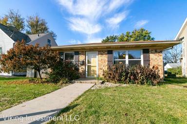 Main picture of 2121 3rd St