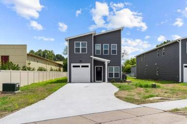 Main picture of 512 Watauga Ave