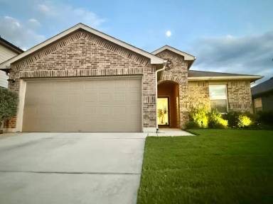 Main picture of 764 Armadillo Dr