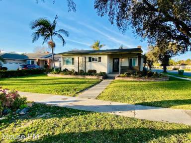Main picture of 1019 E Avalon Ave