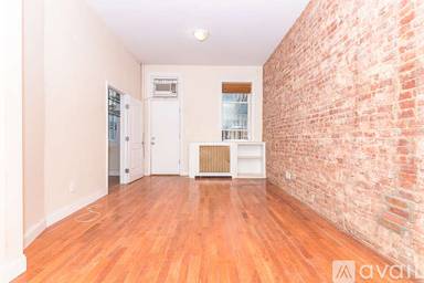 Main picture of 255 Troy Ave