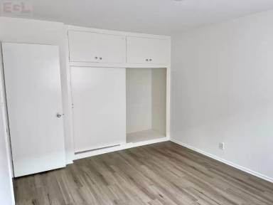 Main picture of 1426 Barry Ave