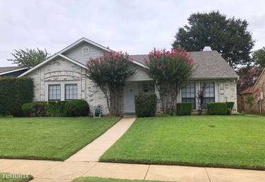 Main picture of 2800 Carnaby Ln