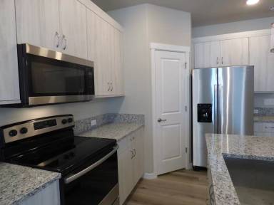 Main picture of 1047 Spartan Ave