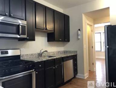 Main picture of 1301 W Columbia Ave