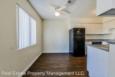 Main picture of 4940 E Owens Ave