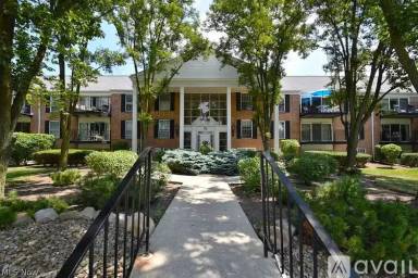 Main picture of 75 Atterbury Blvd