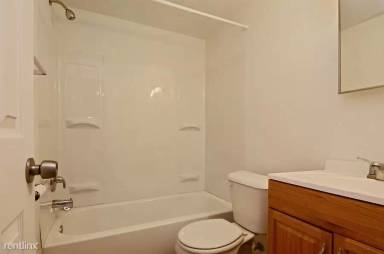 Main picture of Pangea Courts