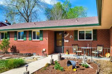 Main picture of 2118 Monteagle St
