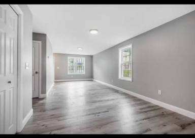Main picture of 39 Clantoy St
