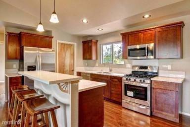 Main picture of 15-1692 9th Ave