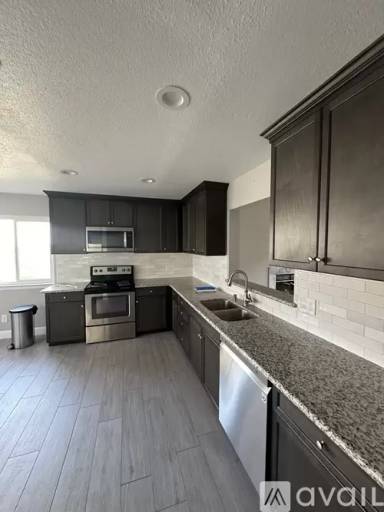 Main picture of 6340 N Barcus Ave