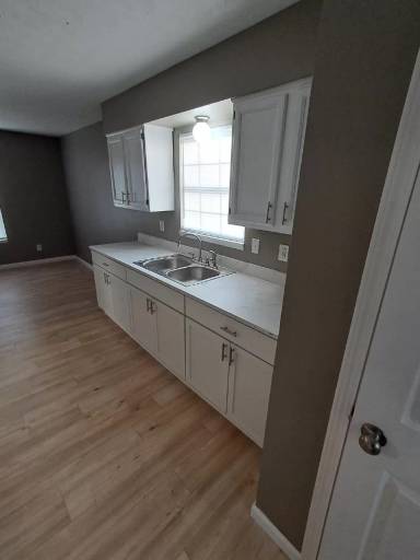 Main picture of 112 Valleyview Dr