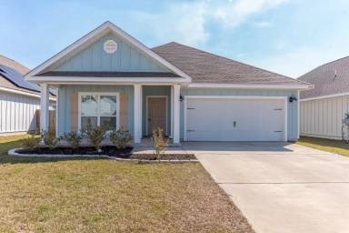 Main picture of 5792 Danbury Blvd