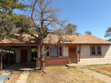 Main picture of 5120 37th St