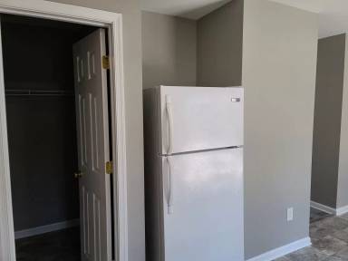 Main picture of 224 Crown Ct