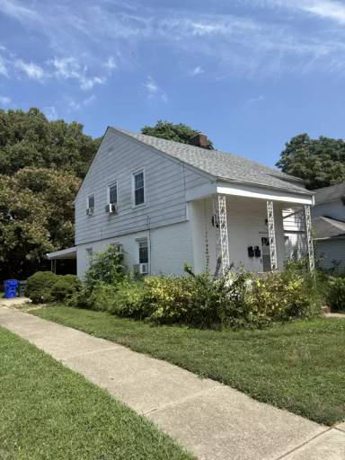 Main picture of 762 Ross Ave